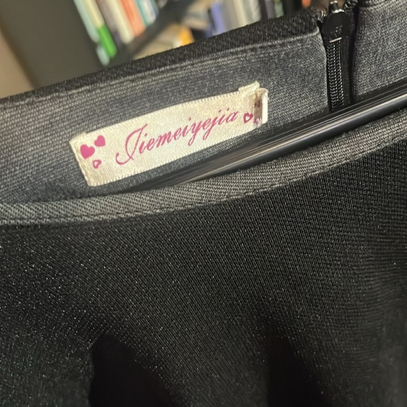 Black flared skirt top / tunic, plus size - Picture 4 of 8